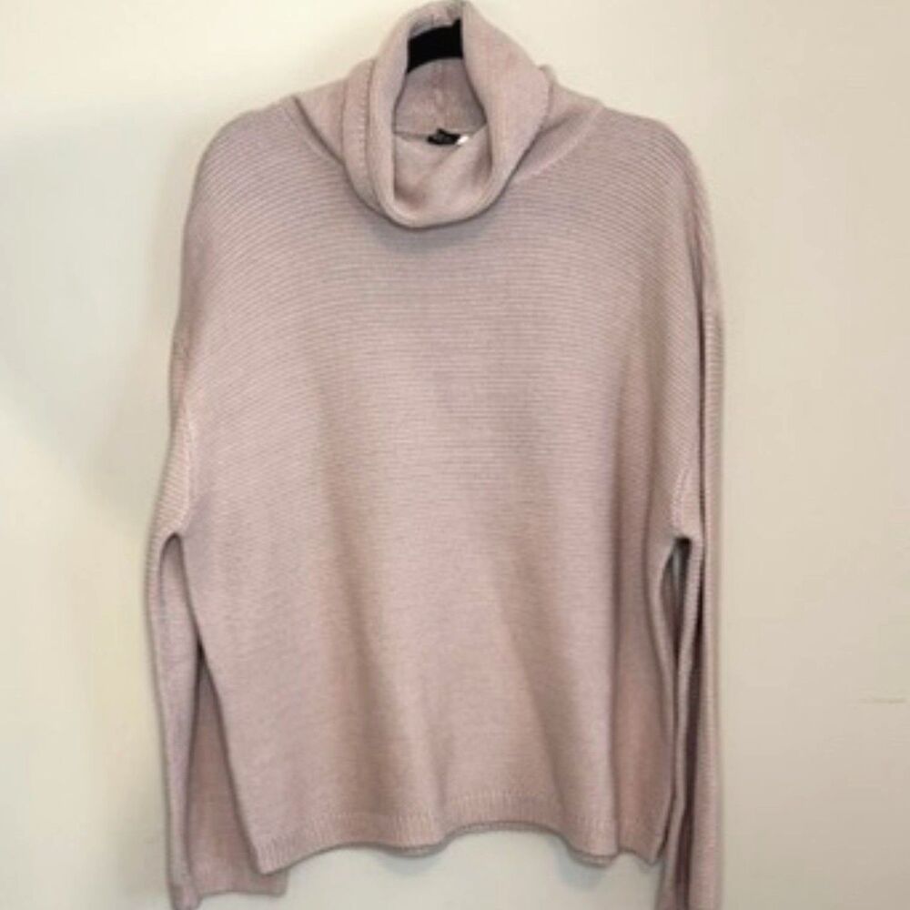 H&M Divided Soft Ribbed Turtleneck Sweater – Light Pink – Size L